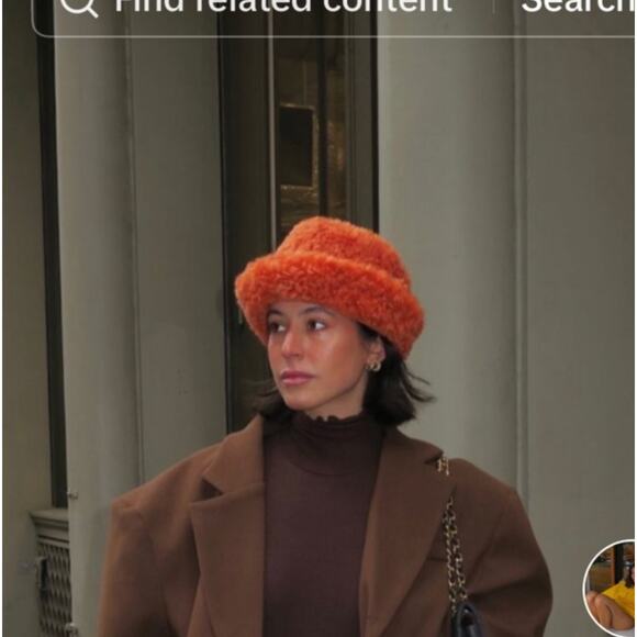 cult gaia kumi orange shearling wool bucket hat - Picture 3 of 8